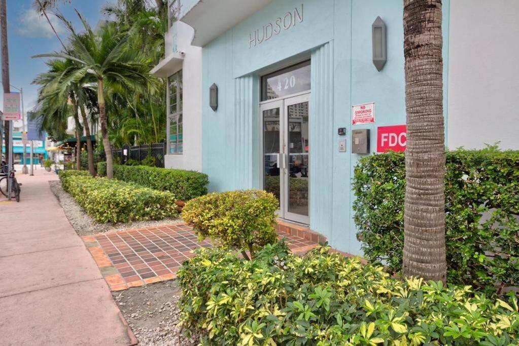 Bright Corner 1 Bedroom, 2 Blocks To Beach, W/Pool Miami Beach Exterior photo